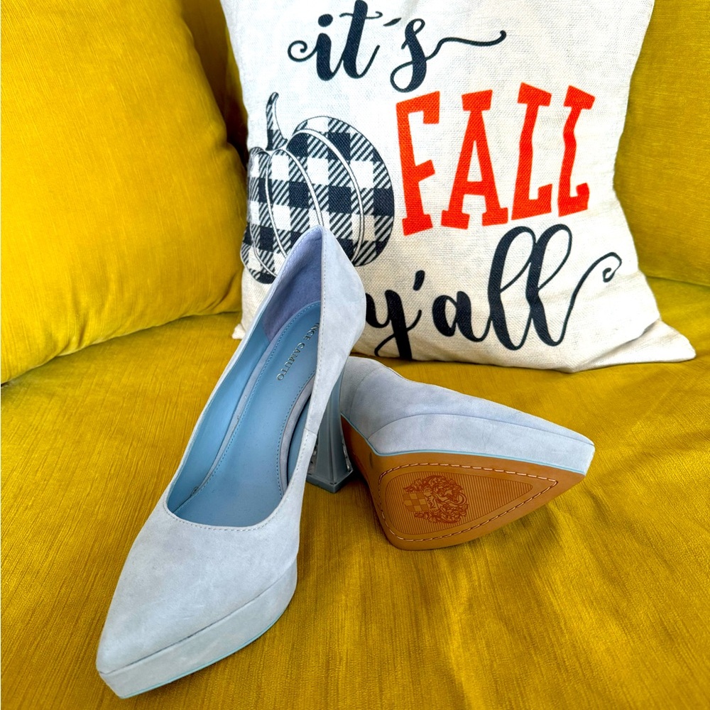 Vince Camuto suade blue shoes size 8 1/2M